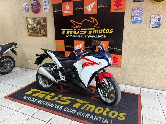 HONDA CBR 250R HONDA CBR 250R